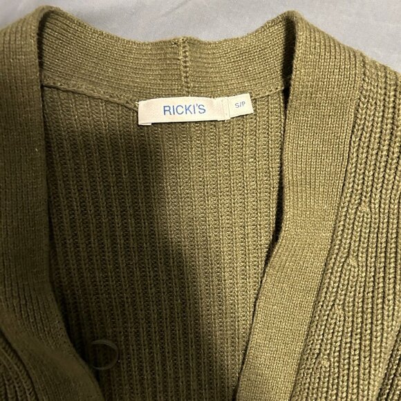 Classic Sweater Cardigan - Picture 4 of 5